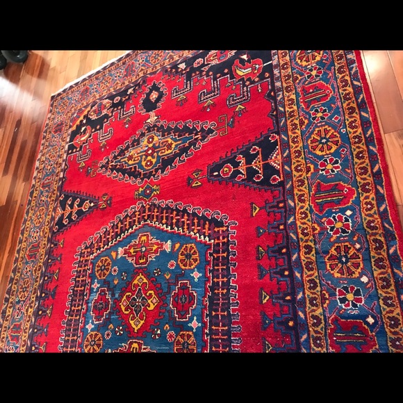 Authentic Persian Rug - Picture 3 of 3
